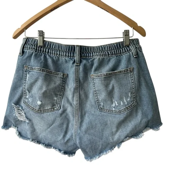 Aerie Daydream Distressed Denim Short - Picture 6 of 14